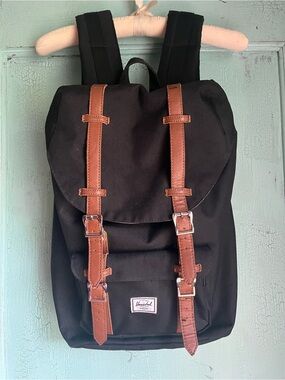 Herschel Little America Backpack